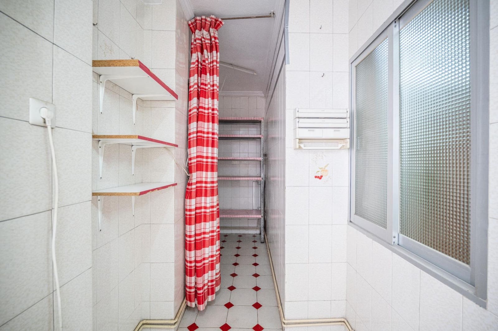 4 slaapkamer Flat te koop in Granada stad - € 285.000 (Ref: 9419690)