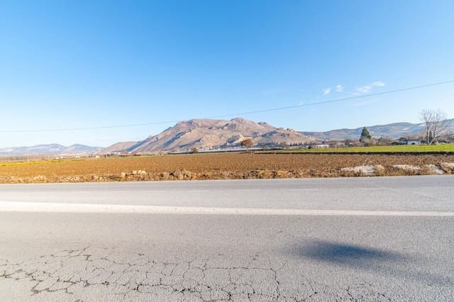 Grunde uden byggetilladelser til salg i Fuente Vaqueros - € 74.000 (Ref: 9419694)