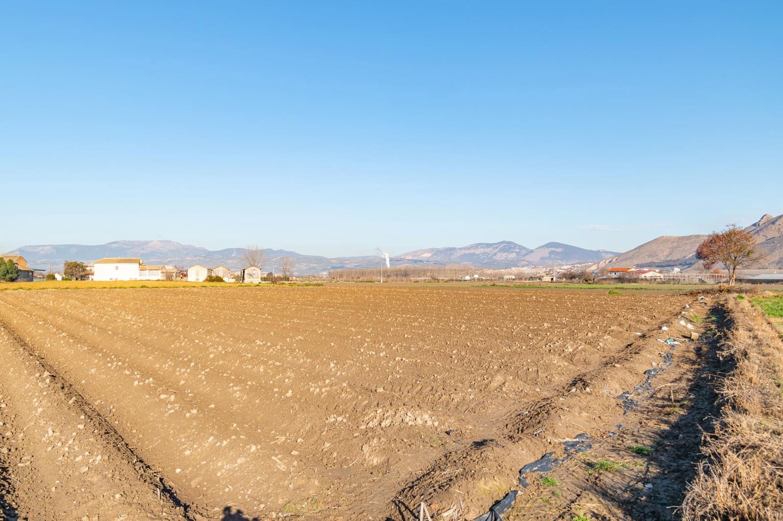 Undeveloped Land for sale in Fuente Vaqueros - € 74,000 (Ref: 9419694)