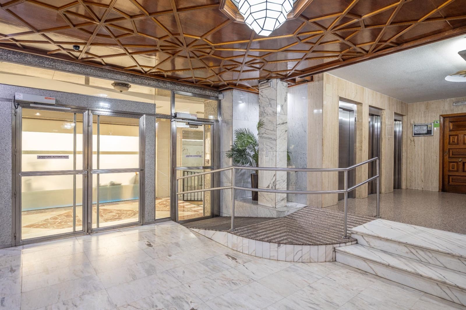 4 sypialnia Mieszkanie na sprzedaż w Miasto Grenada z garażem - 415 000 € (Ref: 9419696)