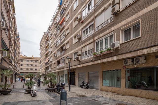 4 sypialnia Mieszkanie na sprzedaż w Miasto Grenada z garażem - 415 000 € (Ref: 9419696)