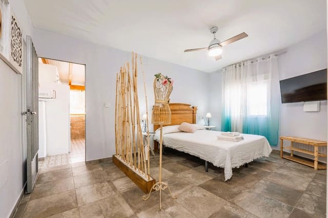 Apartamento de 5 habitaciones en Salobreña en venta - 399.000 € (Ref: 9419697)