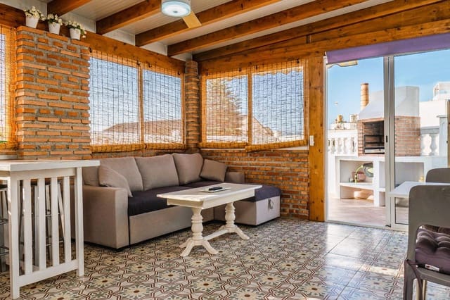 Apartamento de 5 habitaciones en Salobreña en venta - 399.000 € (Ref: 9419697)