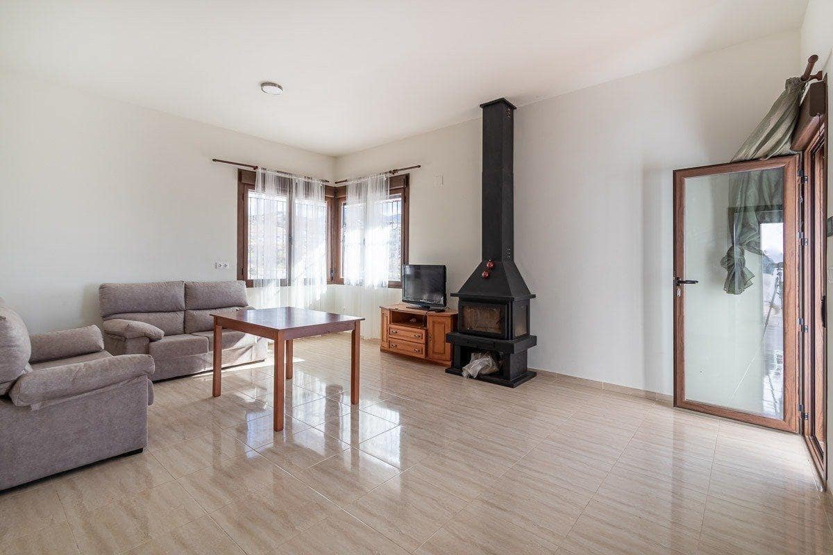 3 sovrum Villa till salu i La Zubia med pool garage - 320 000 € (Ref: 9419702)