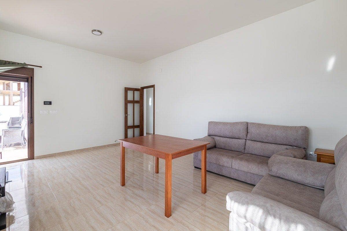 3 sovrum Villa till salu i La Zubia med pool garage - 320 000 € (Ref: 9419702)