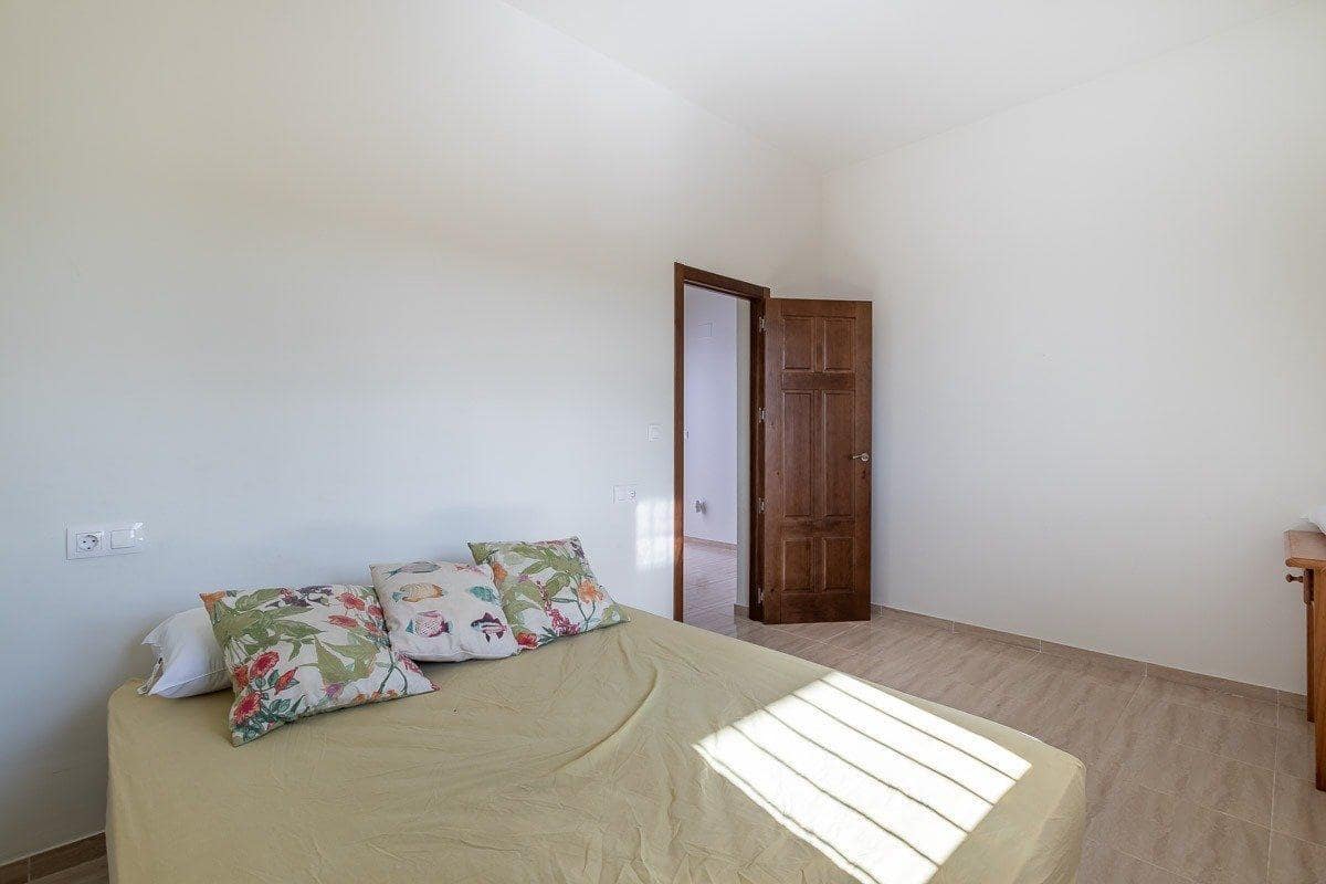 3 sovrum Villa till salu i La Zubia med pool garage - 320 000 € (Ref: 9419702)