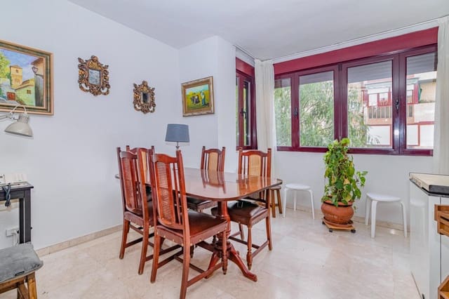 4 soveværelse Lejlighed til salg i Granada by med garage - € 339.000 (Ref: 9419704)