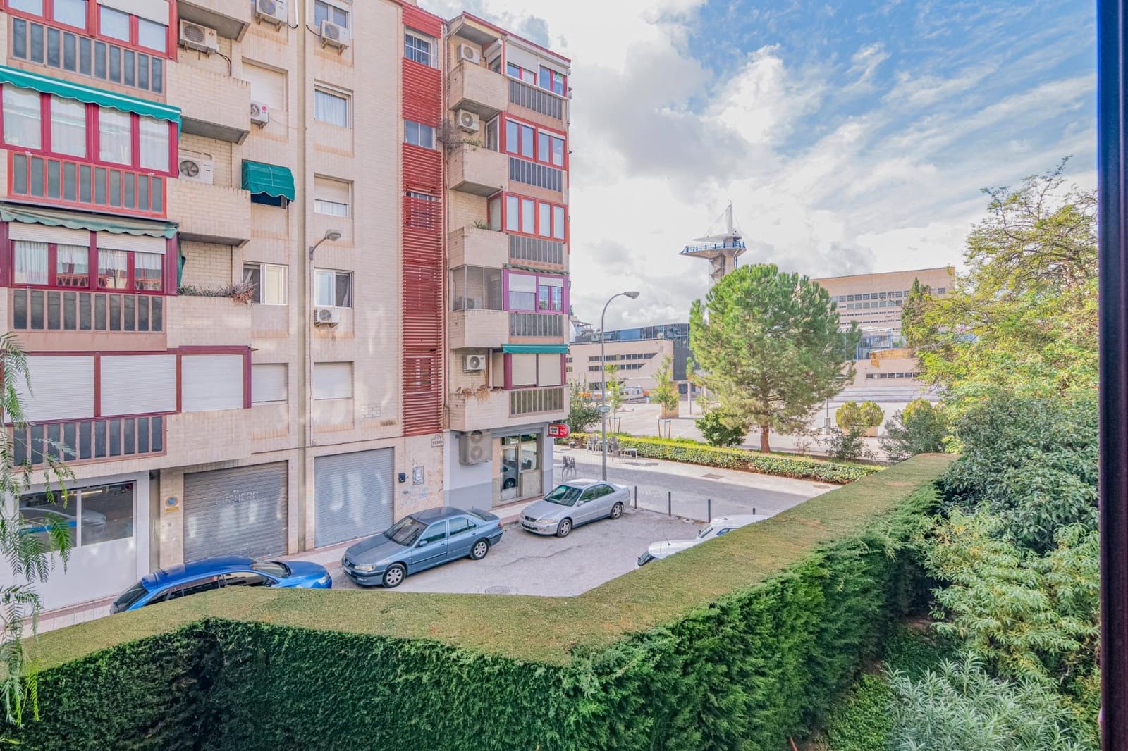 4 makuuhuone Asunto myytävänä paikassa Granada kaupunki mukana 
autotalli - 339 000 € (Ref: 9419704)