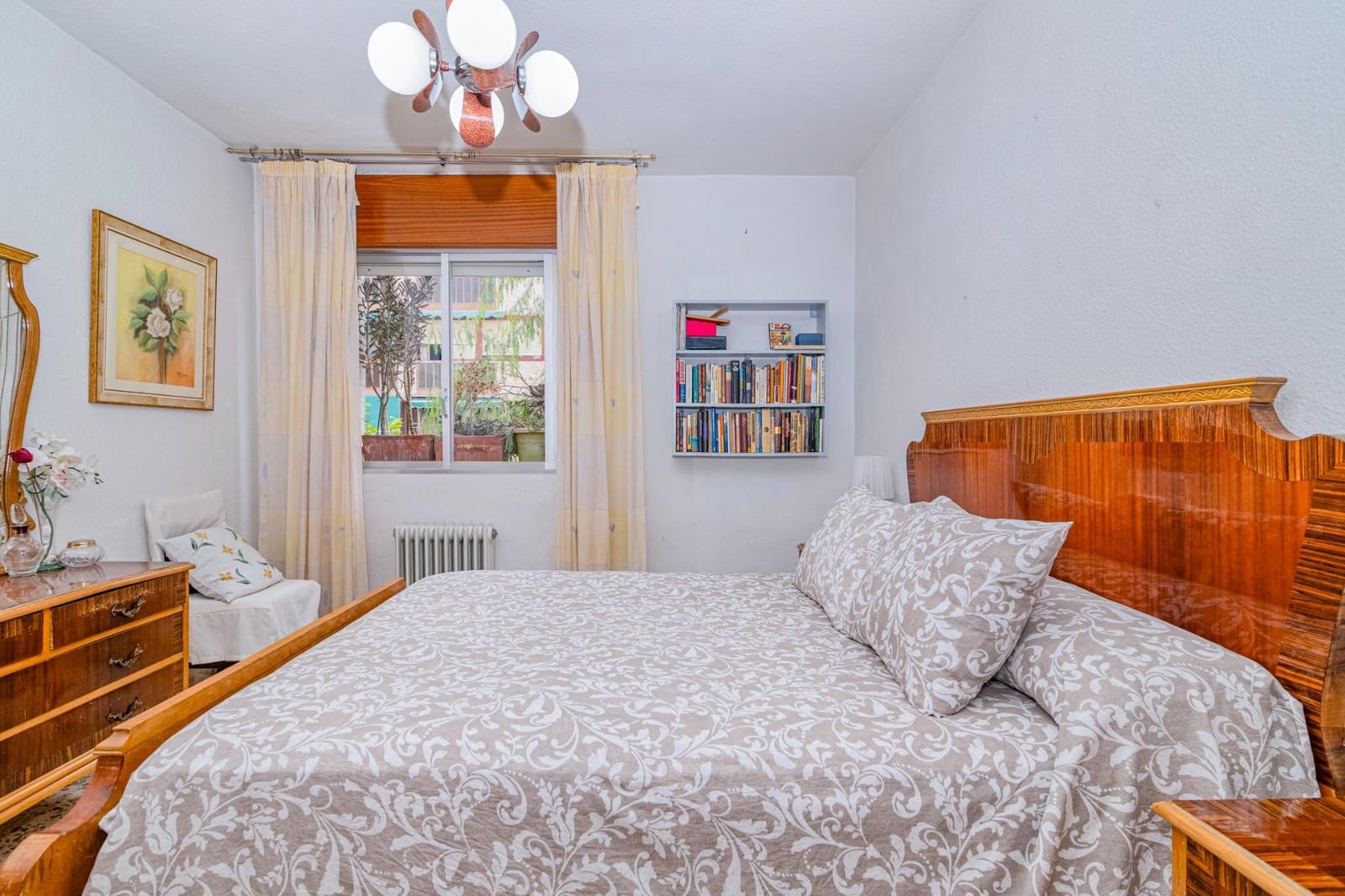 4 makuuhuone Asunto myytävänä paikassa Granada kaupunki mukana 
autotalli - 339 000 € (Ref: 9419704)