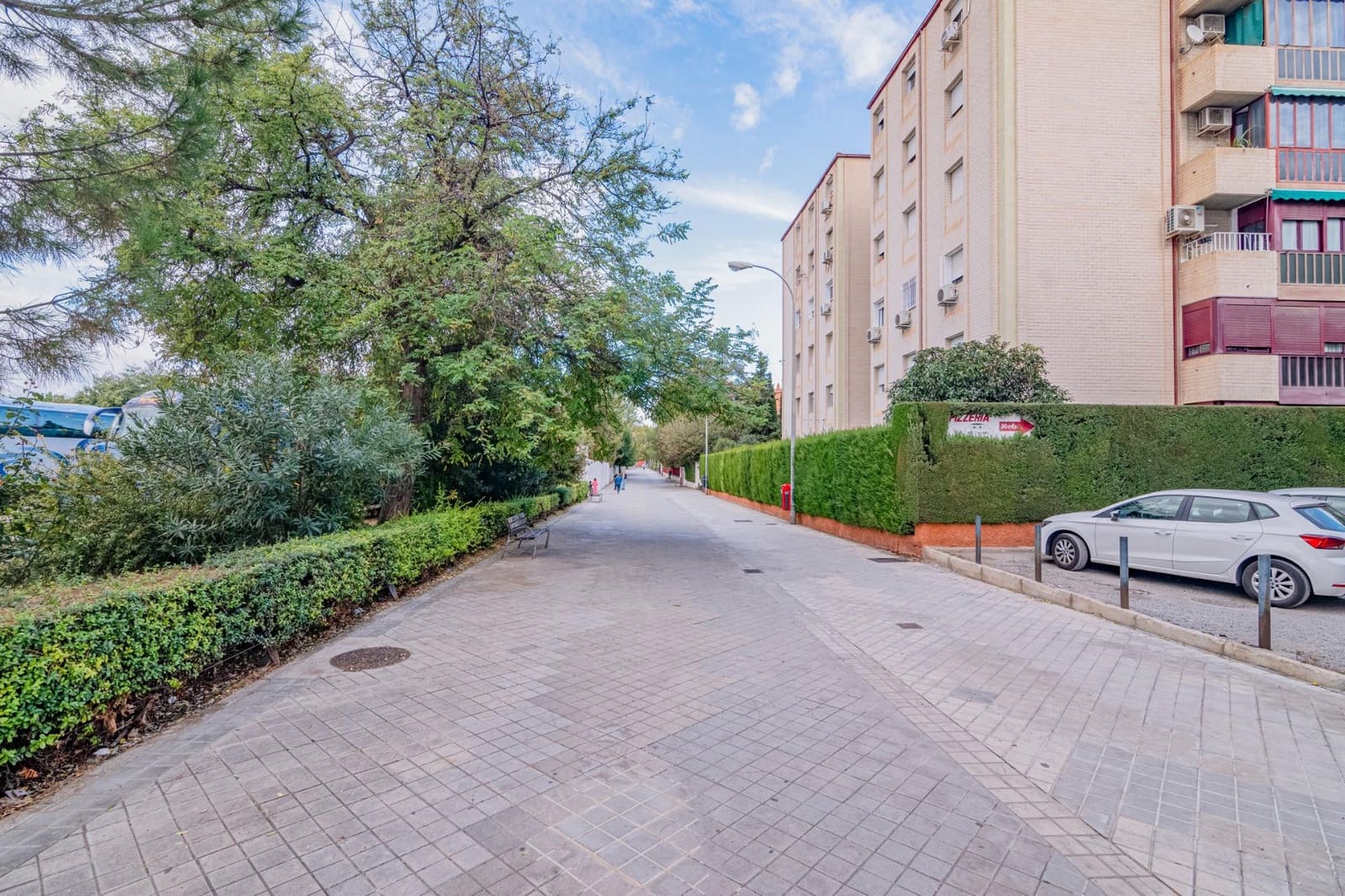 4 makuuhuone Asunto myytävänä paikassa Granada kaupunki mukana 
autotalli - 339 000 € (Ref: 9419704)