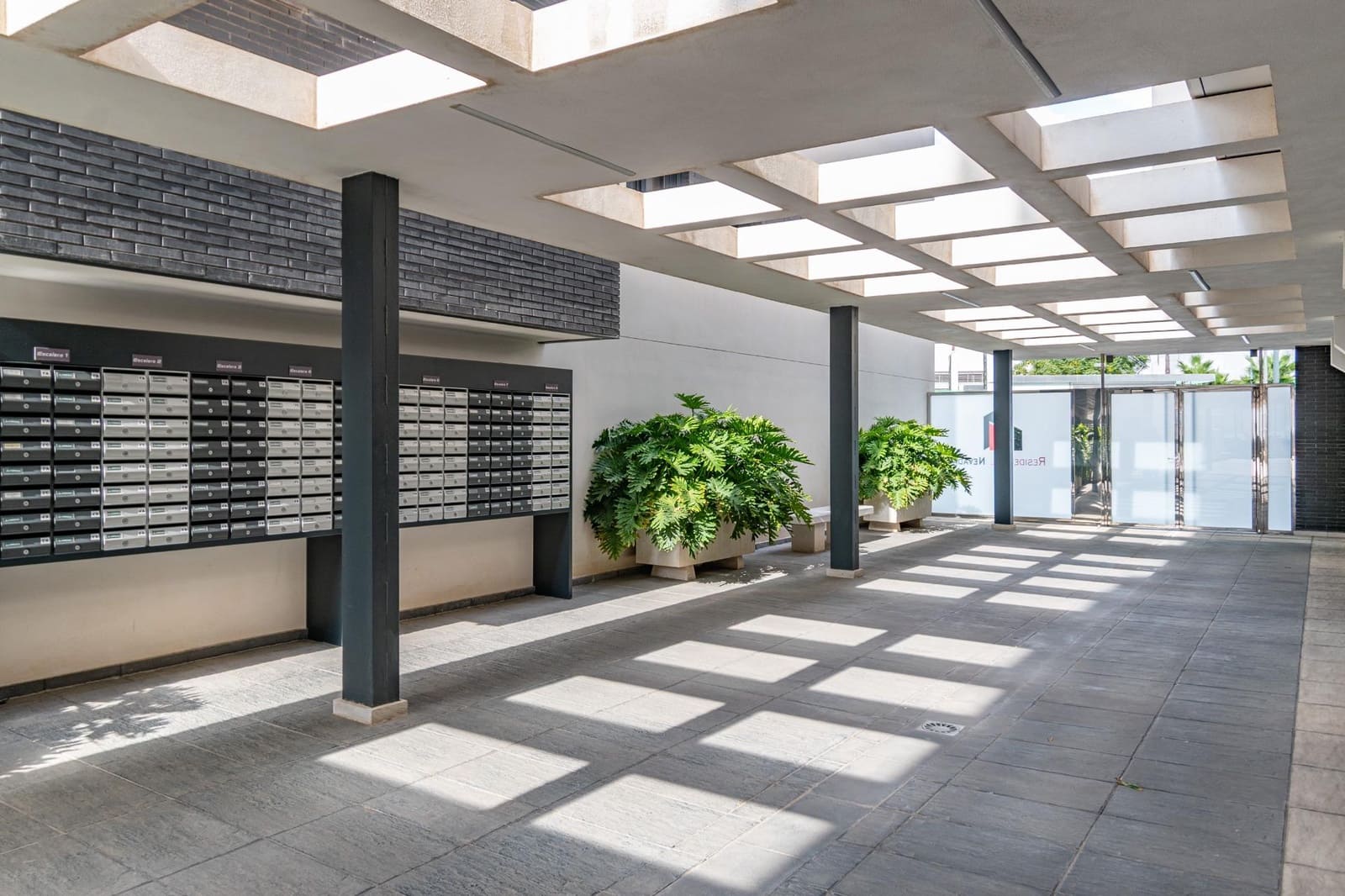 3 bedroom Flat for sale in Armilla with pool - € 462,000 (Ref: 9419708)