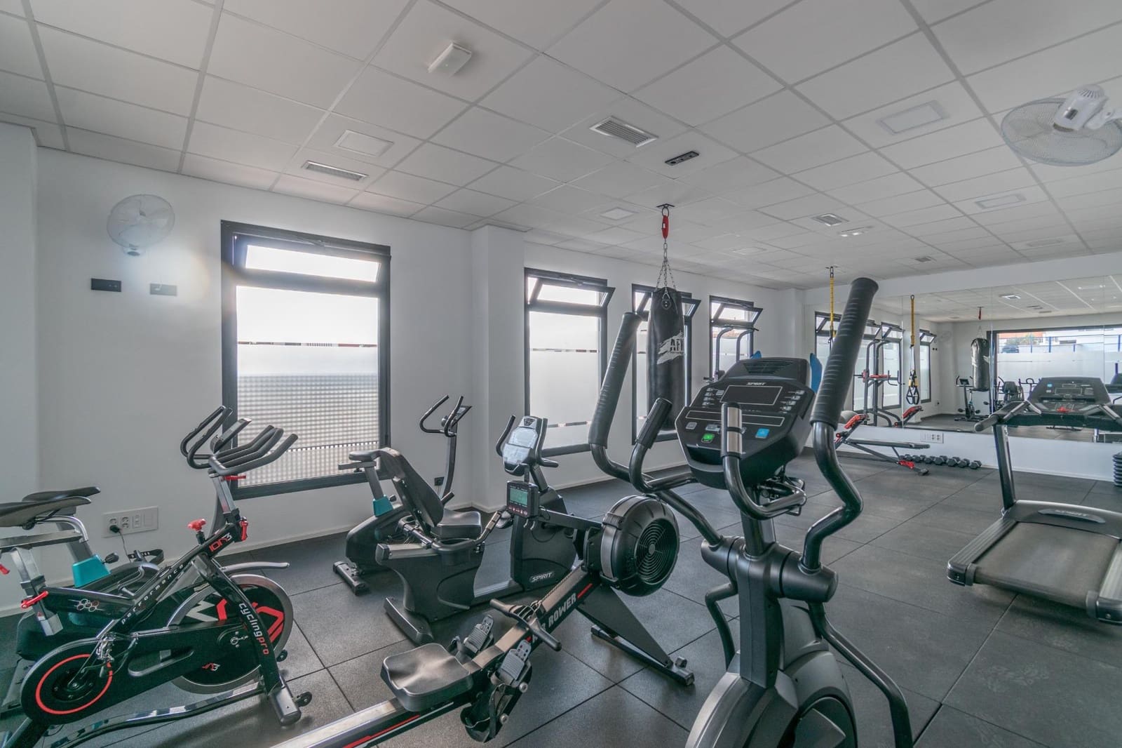 3 bedroom Flat for sale in Armilla with pool - € 462,000 (Ref: 9419708)