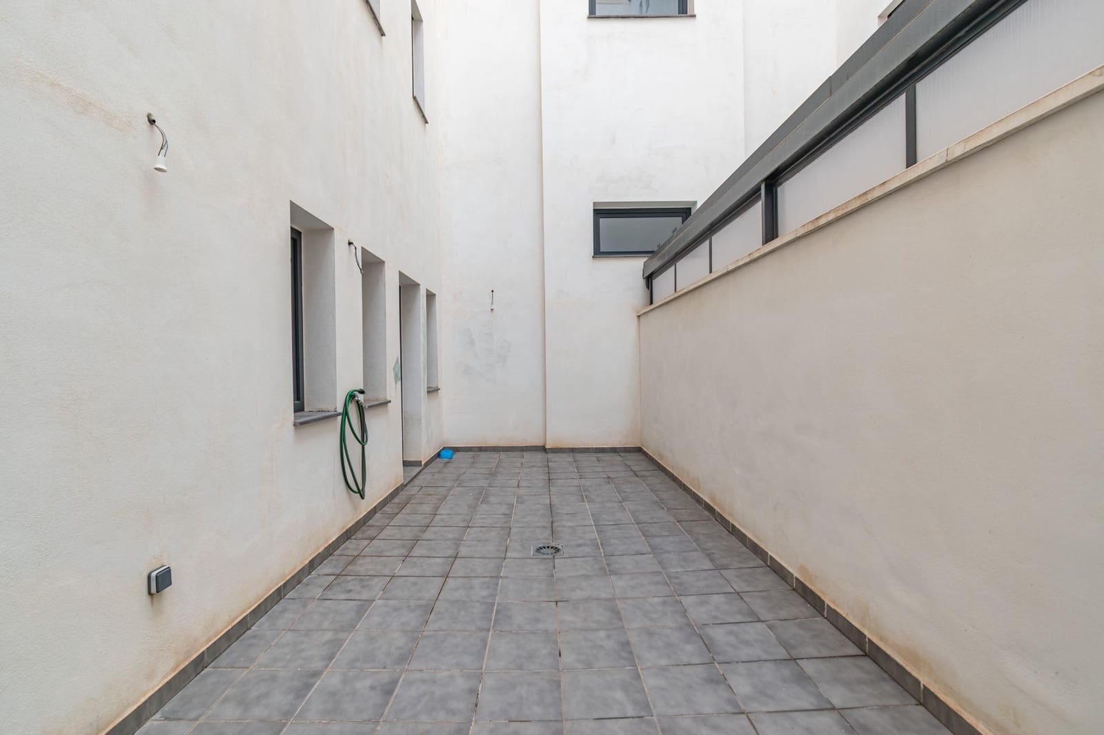 3 bedroom Flat for sale in Armilla with pool - € 462,000 (Ref: 9419708)