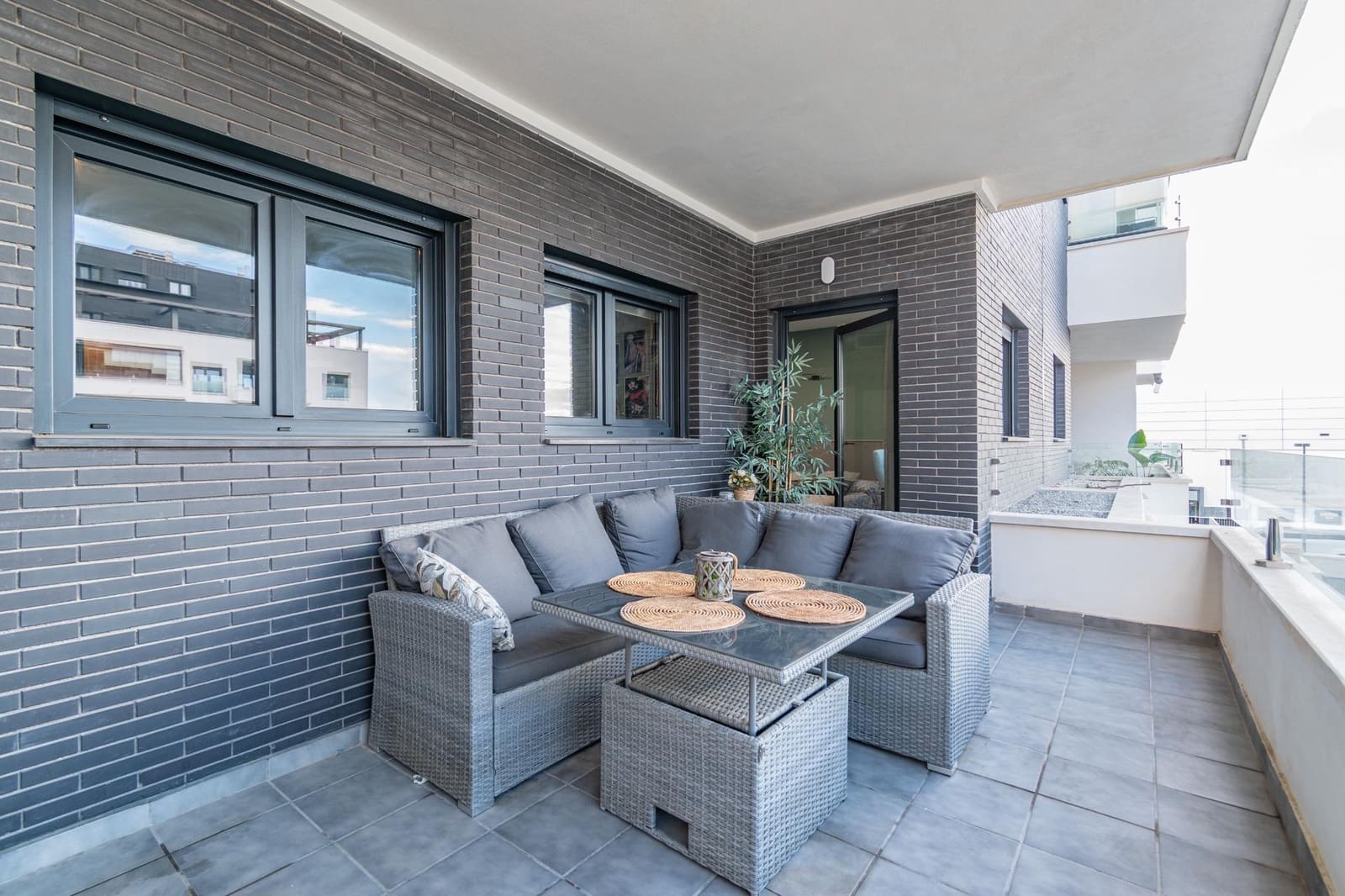 3 bedroom Flat for sale in Armilla with pool - € 462,000 (Ref: 9419708)