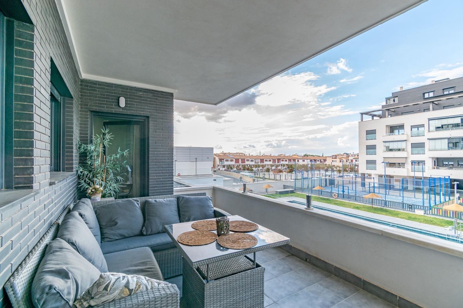 3 bedroom Flat for sale in Armilla with pool - € 462,000 (Ref: 9419708)