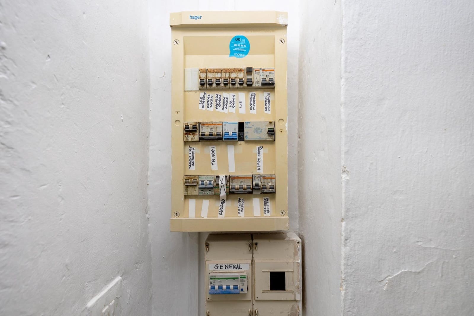 Commercieel te koop in Granada stad - € 95.000 (Ref: 9419709)