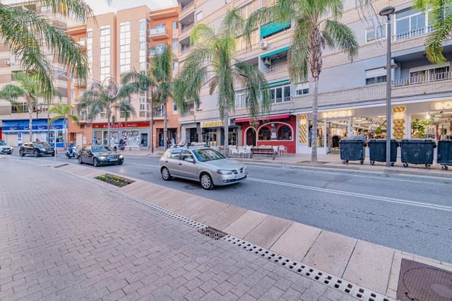 4 soveværelse Lejlighed til salg i Motril med garage - € 245.000 (Ref: 9419710)