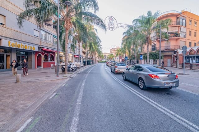 4 soveværelse Lejlighed til salg i Motril med garage - € 245.000 (Ref: 9419710)