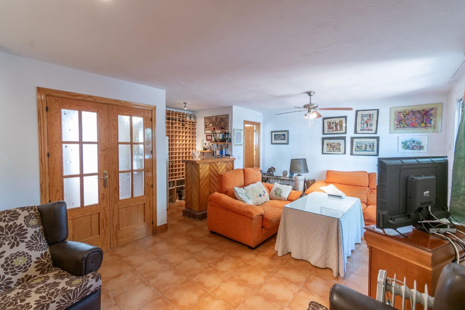 4 Zimmer Villa zu verkaufen in La Zubia mit Pool Garage - 380.000 € (Ref: 9419711)