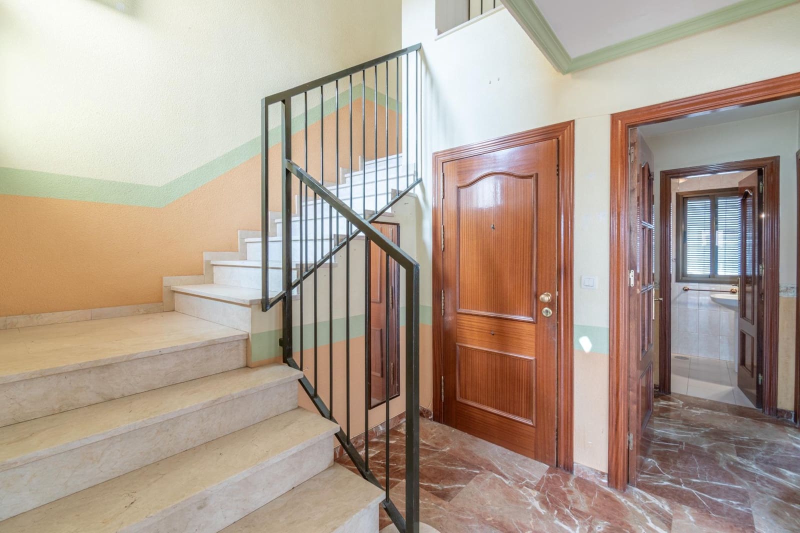 4 chambre Appartement à vendre à Guadix avec garage - 165 000 € (Ref: 9419712)