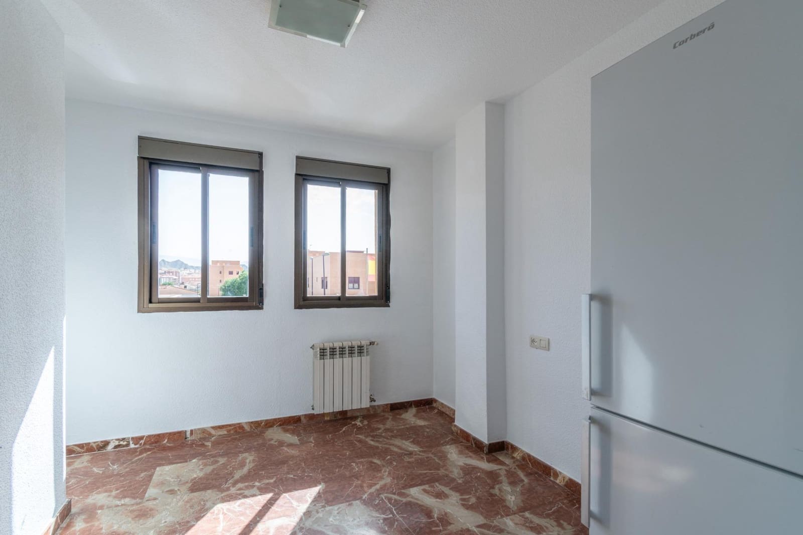 4 chambre Appartement à vendre à Guadix avec garage - 165 000 € (Ref: 9419712)