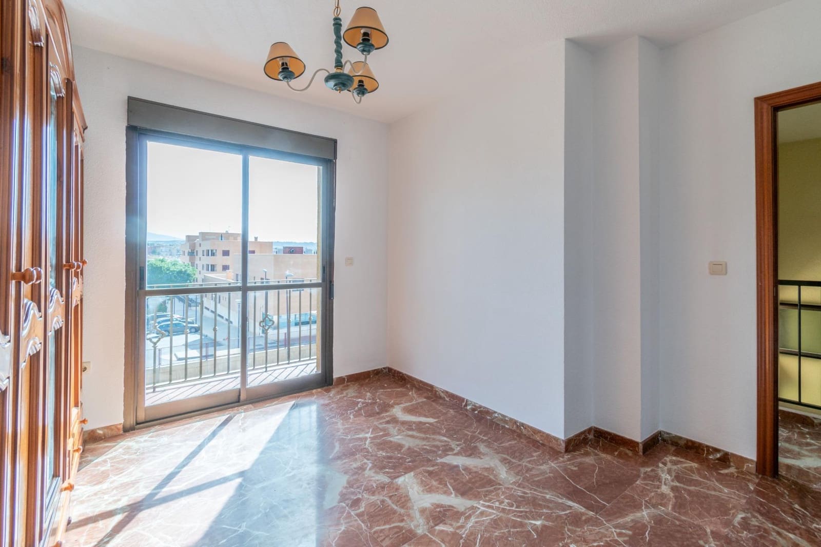 4 chambre Appartement à vendre à Guadix avec garage - 165 000 € (Ref: 9419712)