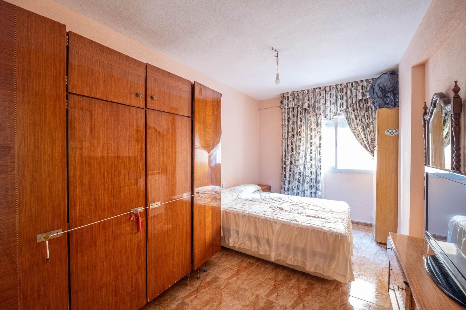 3 soverom Leilighet til salgs i Granada by - € 220 000 (Ref: 9419713)