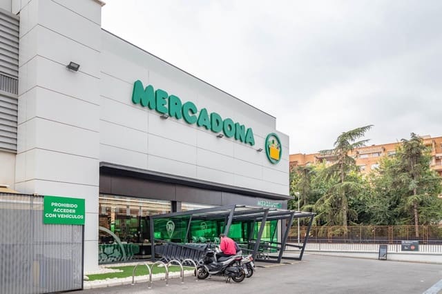 4 soveværelse Lejlighed til salg i Zaidin, Granada by med garage - € 297.000 (Ref: 9419716)