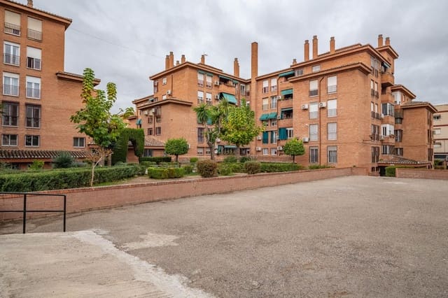 4 soveværelse Lejlighed til salg i Zaidin, Granada by med garage - € 297.000 (Ref: 9419716)