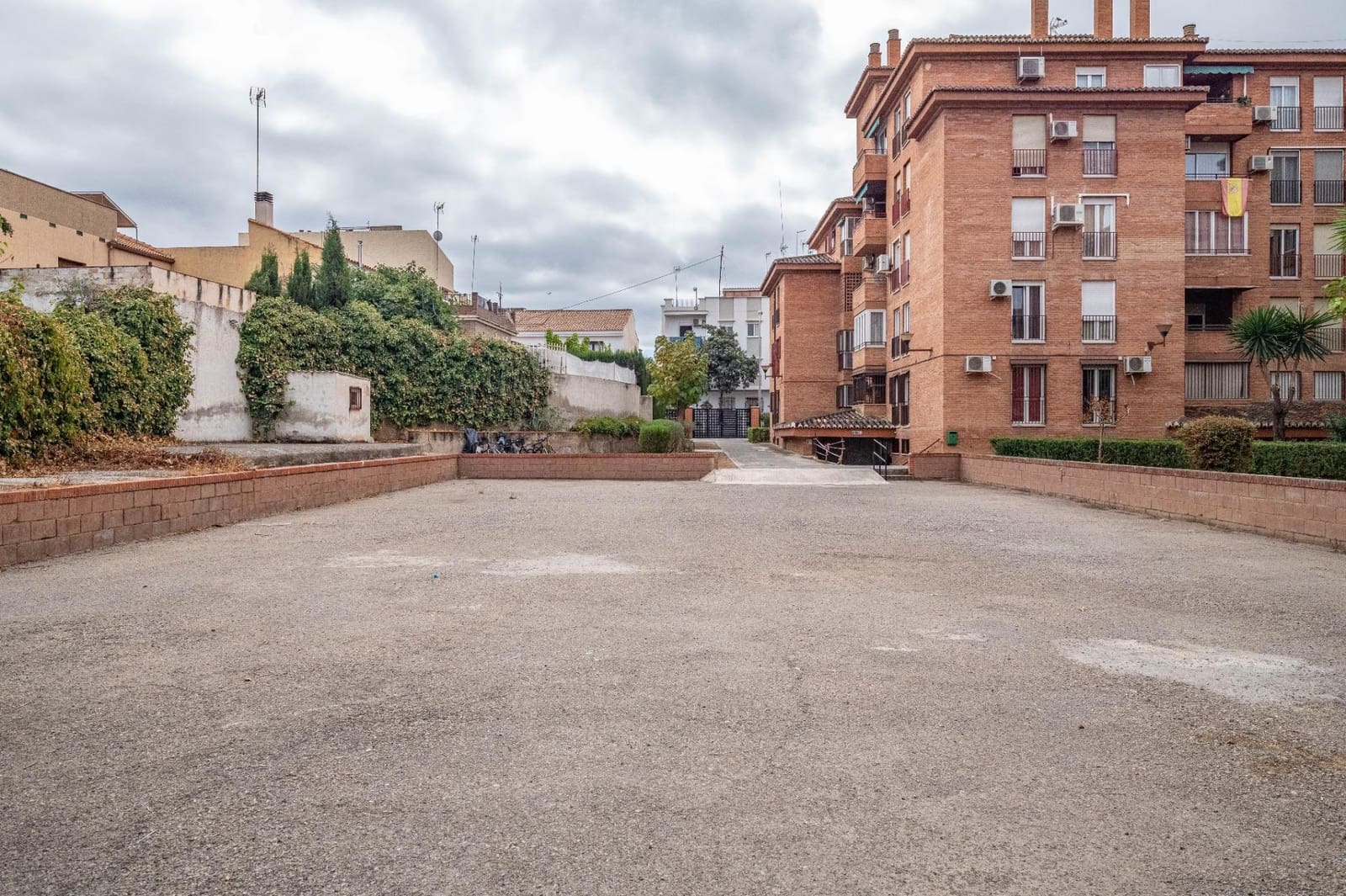 4 Zimmer Wohnung zu verkaufen in Granada Stadt mit Garage - 297.000 € (Ref: 9419716)