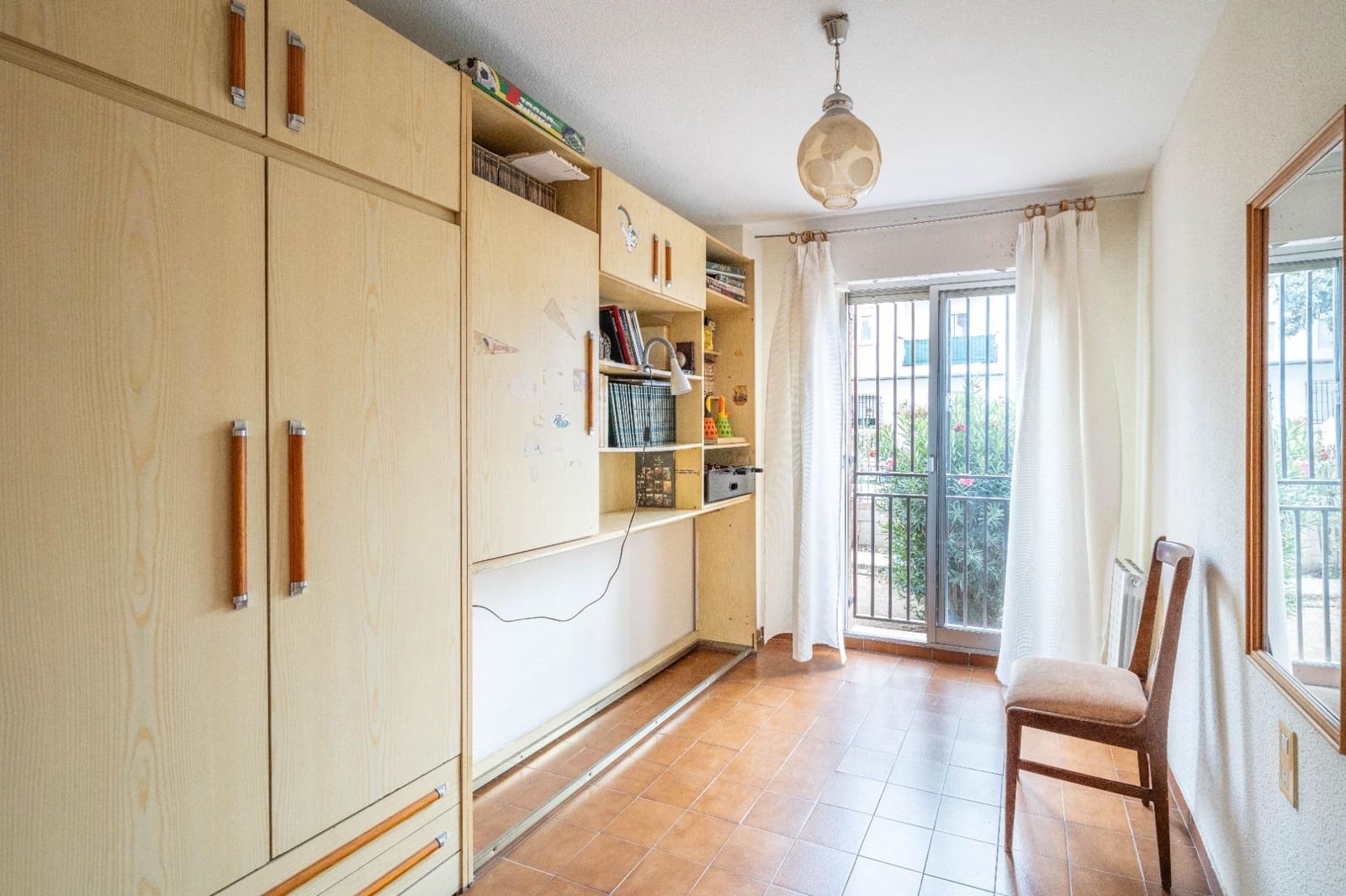 4 Zimmer Wohnung zu verkaufen in Granada Stadt mit Garage - 297.000 € (Ref: 9419716)