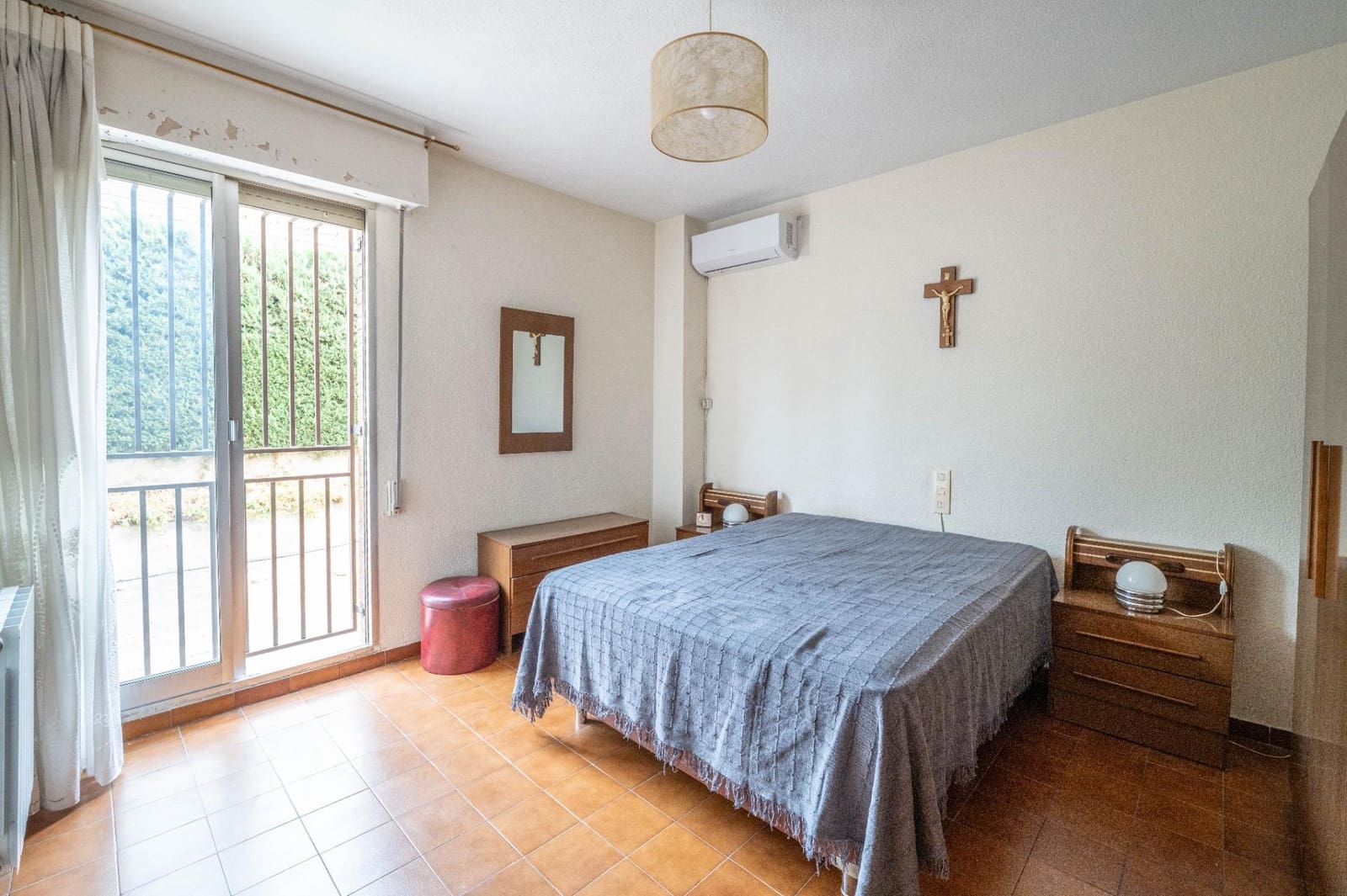 4 Zimmer Wohnung zu verkaufen in Granada Stadt mit Garage - 297.000 € (Ref: 9419716)