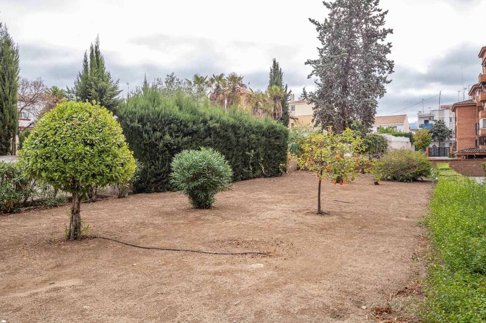 4 Zimmer Wohnung zu verkaufen in Granada Stadt mit Garage - 297.000 € (Ref: 9419716)