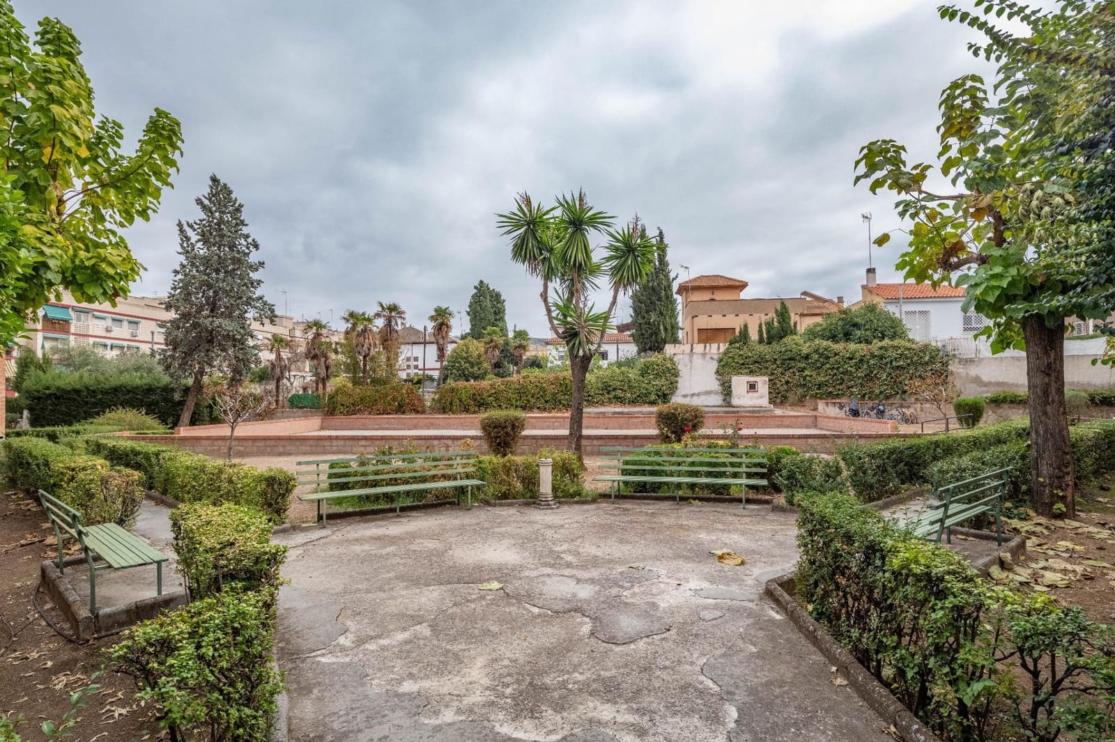 4 Zimmer Wohnung zu verkaufen in Granada Stadt mit Garage - 297.000 € (Ref: 9419716)