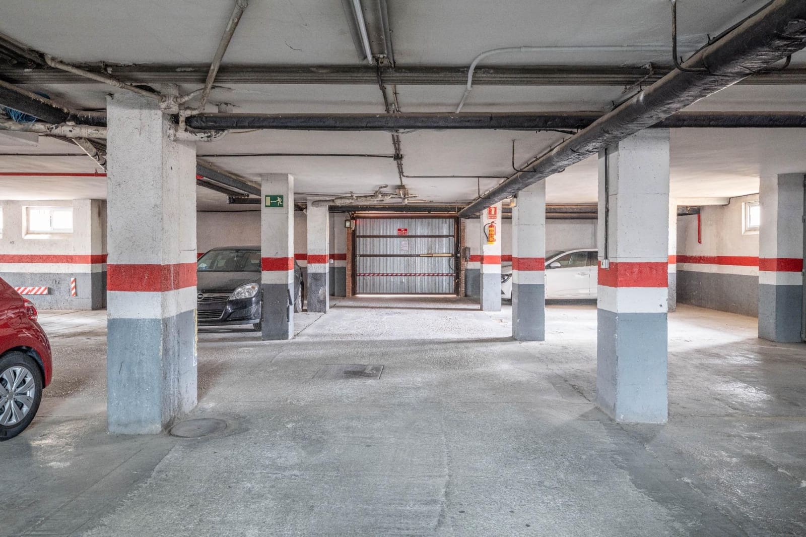 4 Zimmer Wohnung zu verkaufen in Granada Stadt mit Garage - 297.000 € (Ref: 9419716)