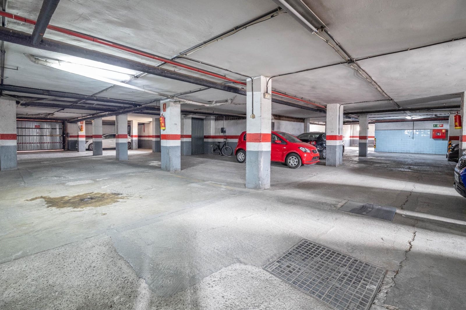 4 Zimmer Wohnung zu verkaufen in Granada Stadt mit Garage - 297.000 € (Ref: 9419716)