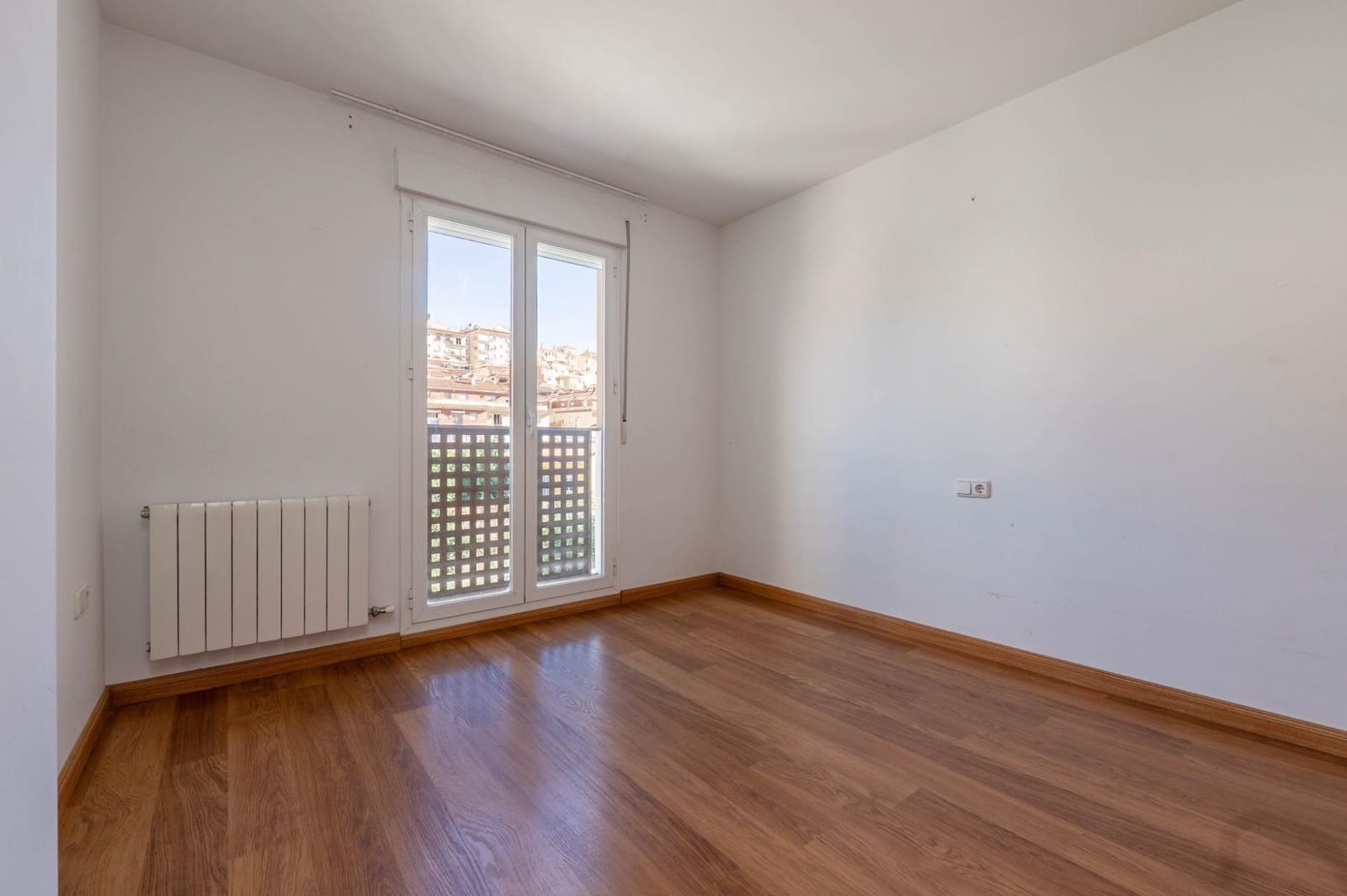 3 chambre Maison de Ville à vendre à Cenes de la Vega avec piscine garage - 305 000 € (Ref: 9419719)