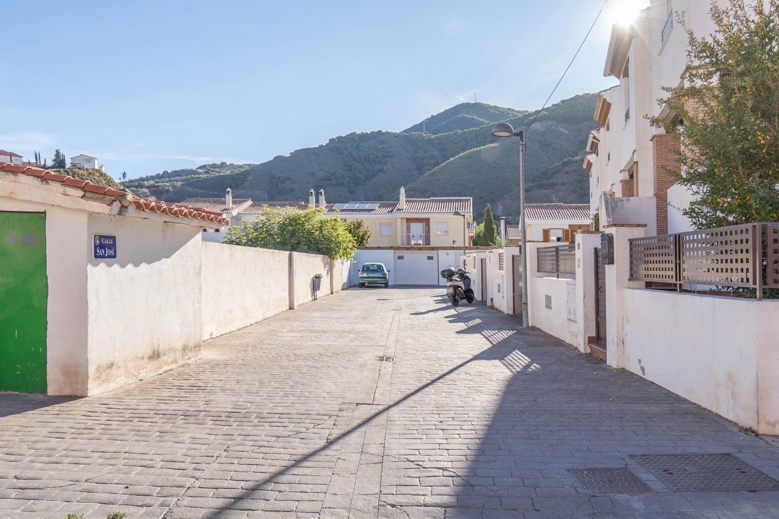 3 chambre Maison de Ville à vendre à Cenes de la Vega avec piscine garage - 305 000 € (Ref: 9419719)