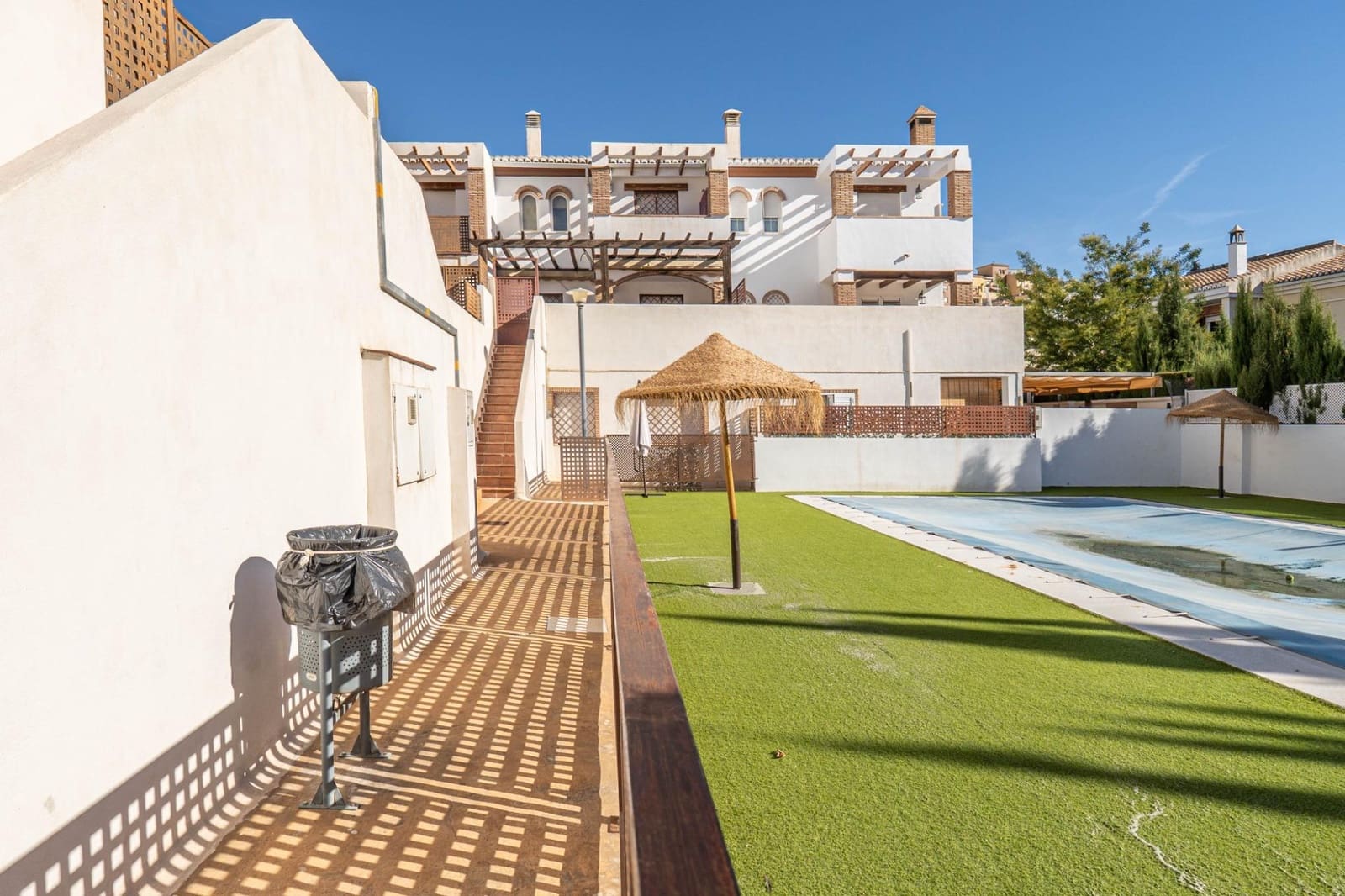 3 chambre Maison de Ville à vendre à Cenes de la Vega avec piscine garage - 305 000 € (Ref: 9419719)