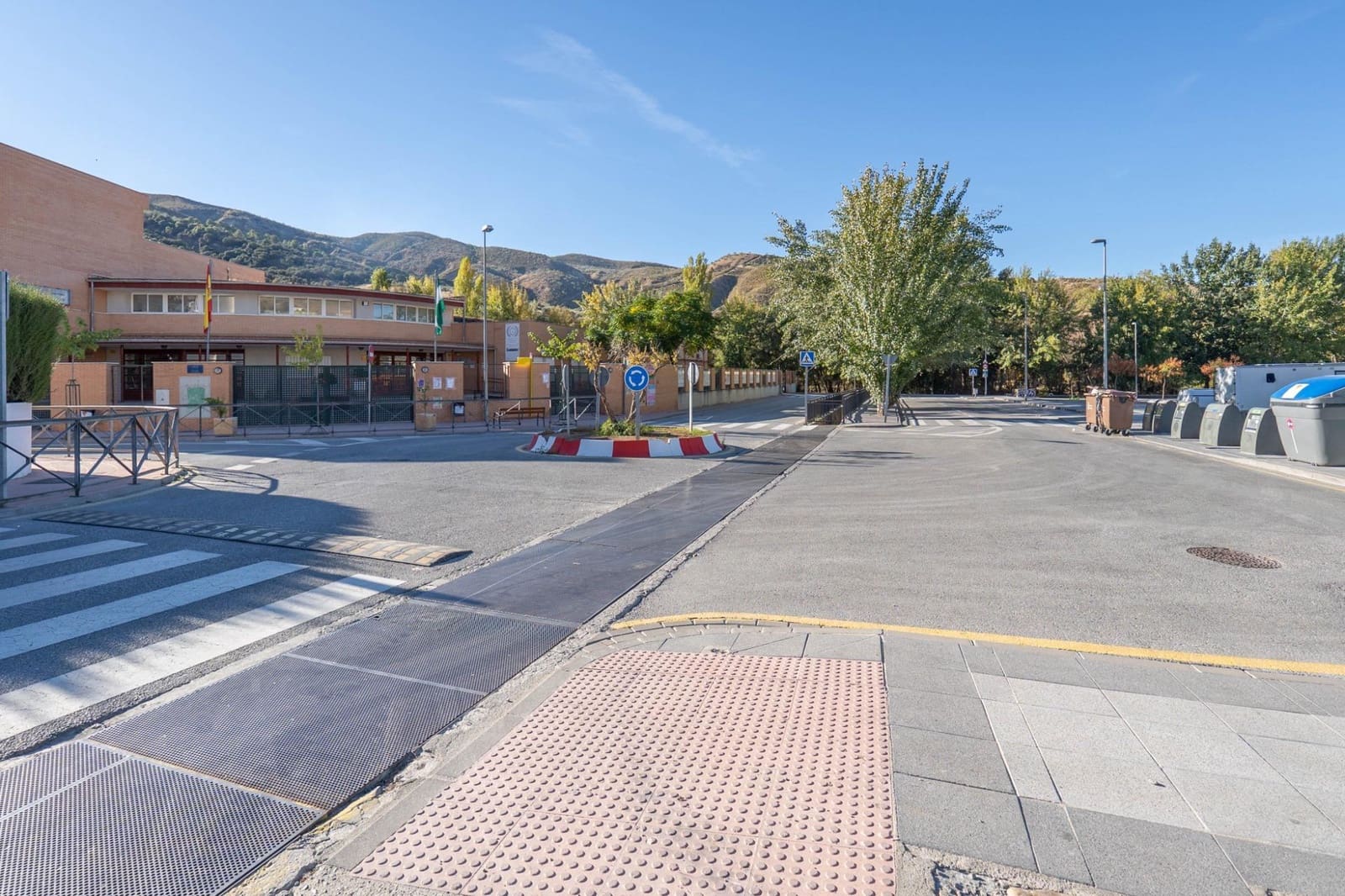 3 chambre Maison de Ville à vendre à Cenes de la Vega avec piscine garage - 305 000 € (Ref: 9419719)