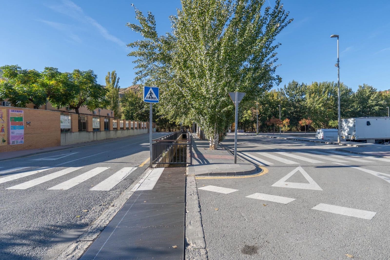 3 chambre Maison de Ville à vendre à Cenes de la Vega avec piscine garage - 305 000 € (Ref: 9419719)