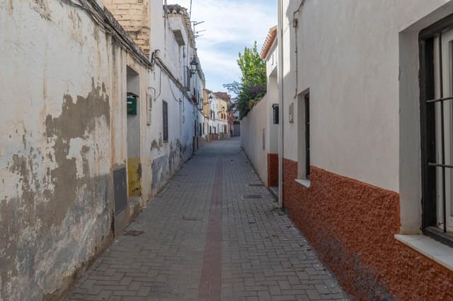 4 soveværelse Finca/Landehus til salg i Ogíjares - € 79.500 (Ref: 9419720)