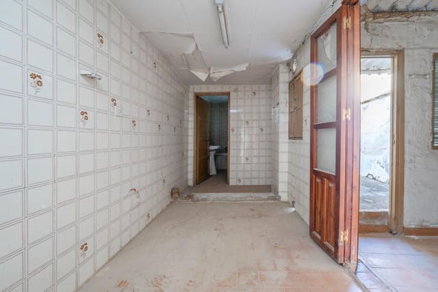 4 soveværelse Finca/Landehus til salg i Ogíjares - € 79.500 (Ref: 9419720)