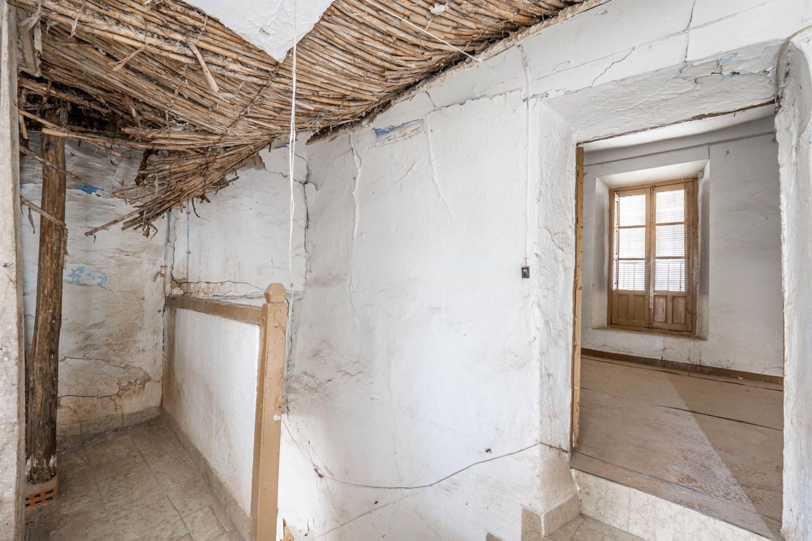 4 bedroom Finca/Country House for sale in Ogijares - € 79,500 (Ref: 9419720)