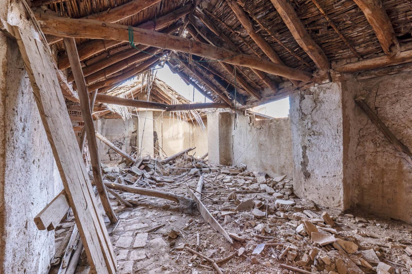 4 bedroom Finca/Country House for sale in Ogijares - € 79,500 (Ref: 9419720)