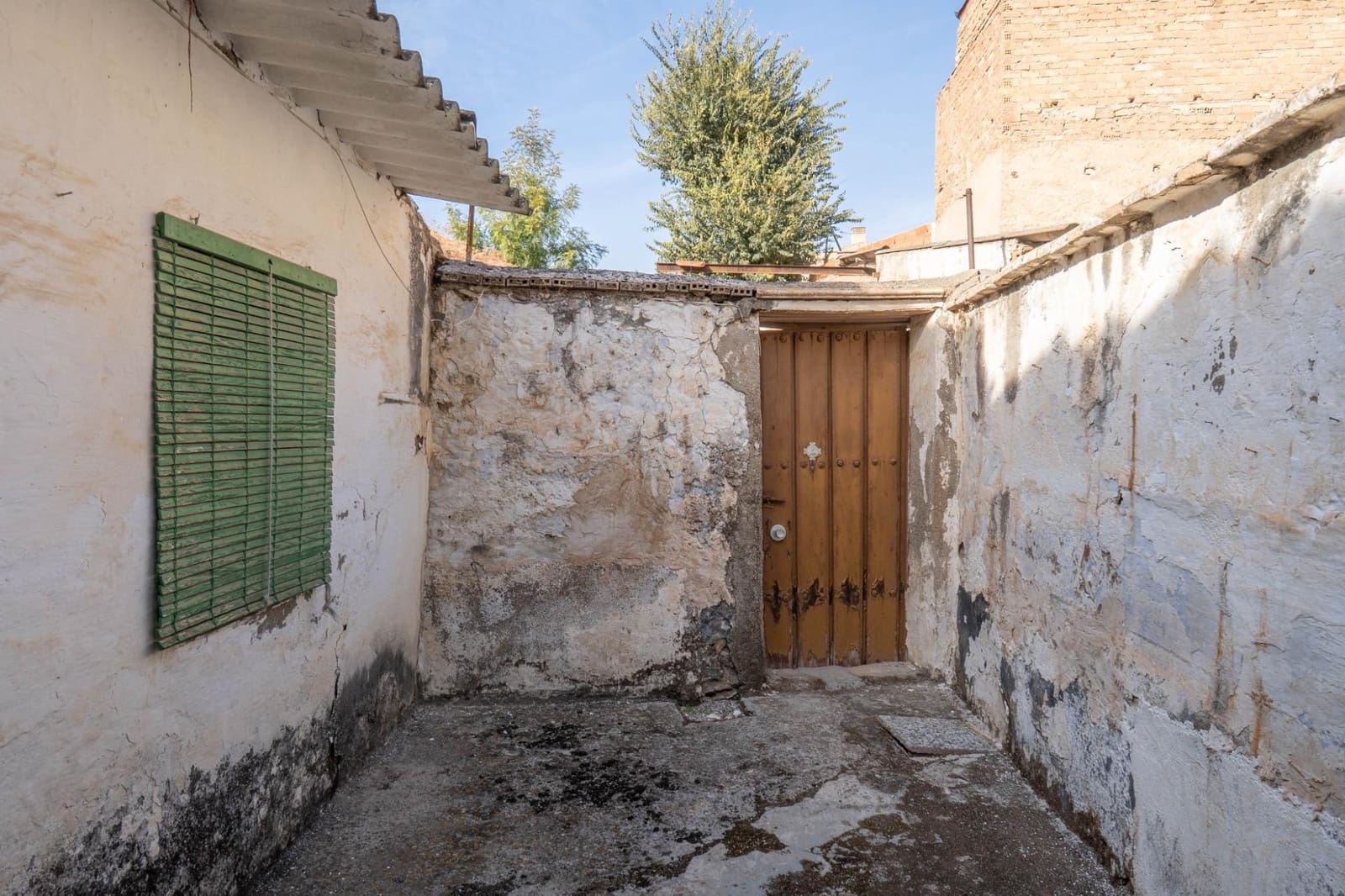 4 bedroom Finca/Country House for sale in Ogijares - € 79,500 (Ref: 9419720)