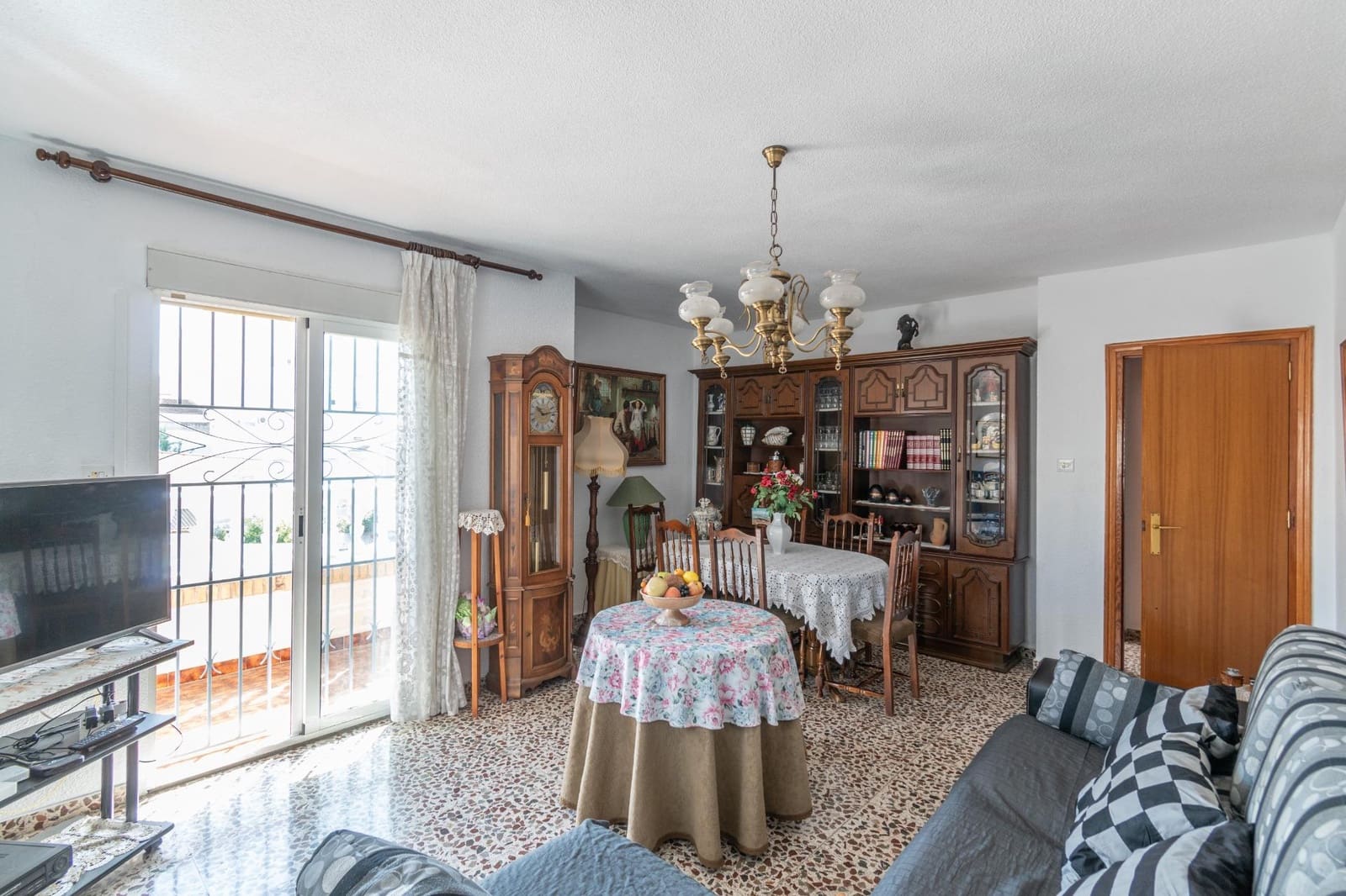 4 soverom Hus til salgs i Atarfe med svømmebasseng - € 280 000 (Ref: 9419721)