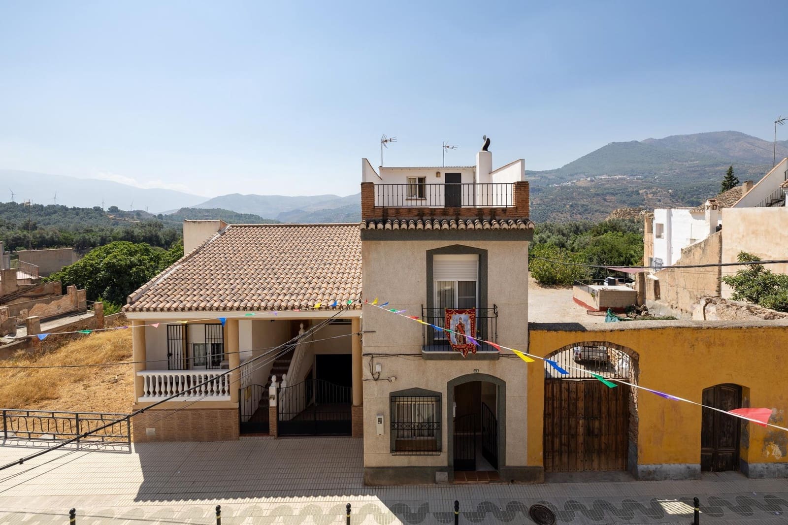 3 bedroom Townhouse for sale in Beznar - € 63,000 (Ref: 9419722)