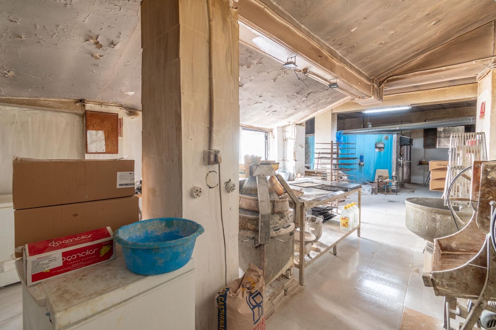 5 makuuhuone Yritys myytävänä paikassa Granada kaupunki - 289 000 € (Ref: 9419723)