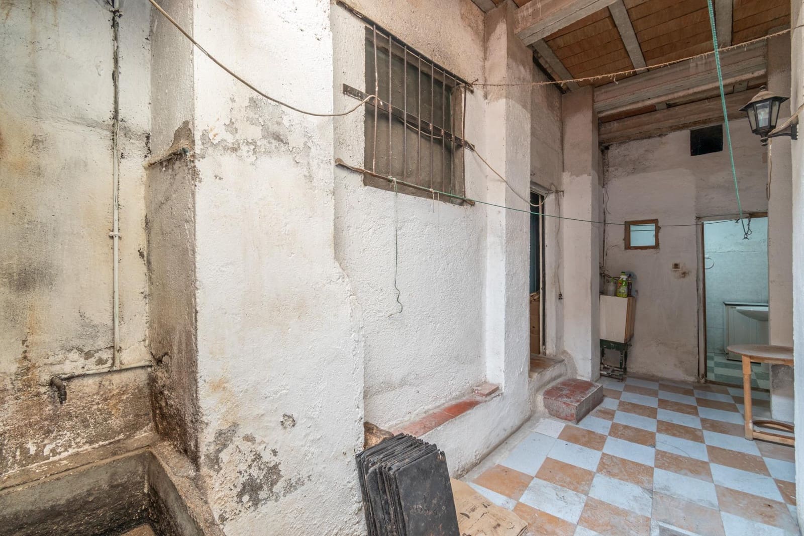 5 makuuhuone Yritys myytävänä paikassa Granada kaupunki - 289 000 € (Ref: 9419723)